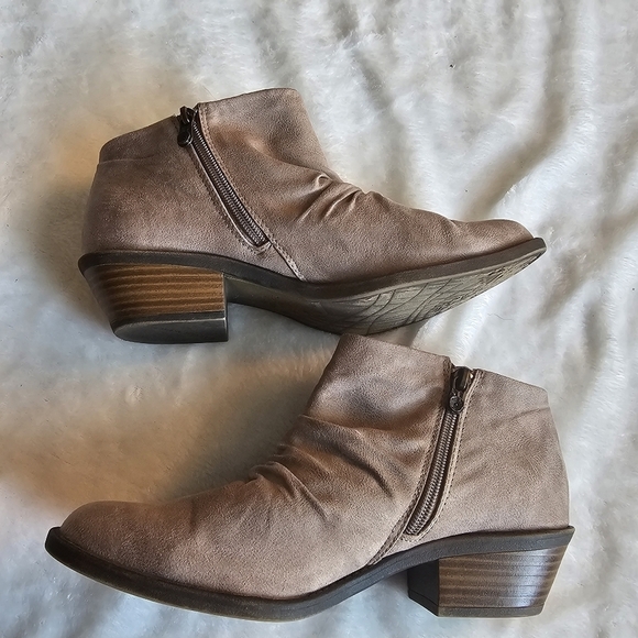 Blowfish Boots Womens Size 10 Double Zip Ankle Booties Low Heel Casual Boot - Picture 10 of 11